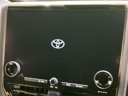 【14インチディスプレイオーディオ】画面内にオーディオ操作はもちろん、空調の調整機能なども盛り込んだ多機能なディスプレイオーディオです！スマートフォン連携はもちろん、車載ナビもお使いいただけます♪