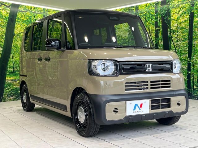 大好評のボディコーティング「弾スプラッシュコート」もご納車までに施工可能。通常のガラスコートと異なる、耐久年数6年の無機質ガラスコーティングが、ボディをキレイな状態に保ってくれます。