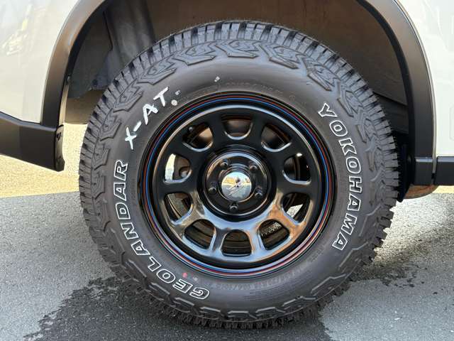 新品YOKOHAMA製ジオランダーX-ATタイヤ・新品デイトナホイールを装着しています☆