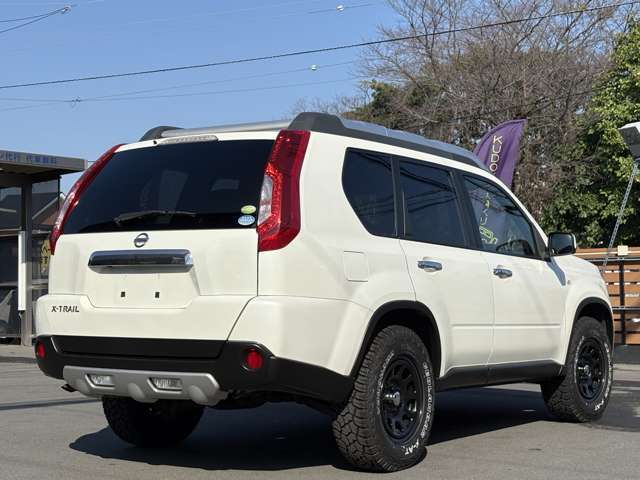 当店は全車保証付き(走行距離無制限でご自宅近隣で修理可能)・全車認証整備工場の記録簿付き・新品バッテリー付き・総額表示・納車前高速試乗実施・納車までの代車完備・あいおいニッセイ同和損保代理店です。