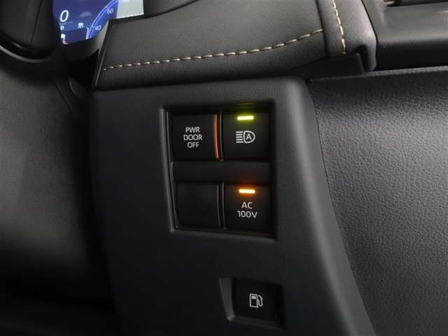 非常時やキャンプなどに役立つAC100Vコンセント付きです。