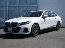 当社の車を見ていただき有難うございます。全車BMW/MINI正規認定中古車です。ご購入後,は新車購入時と同じアフターサービスを受けていただけます。