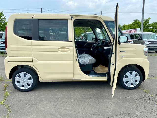 事故の際も保険の交渉から車の修理や代車の手配まで迅速に対応！保険のアドバイザーがカーライフに最適なプランをご提案します！