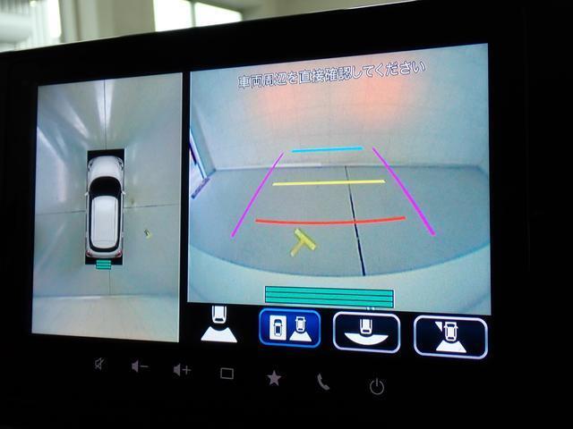 前後左右4つのカメラを装備。ナビ画面で上から見たような映像を確認でき、駐車をサポートします。