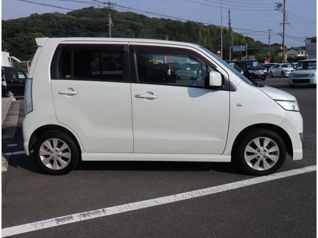 遠方の方もお気軽にお問合せください♪遠くて来店が難しいお客様でも、丁寧に車両状態を説明致します！また、お車の写真等をご希望の方もお気軽にお問合せ下さい♪★陸送費も安価にて提供、実績多数有★