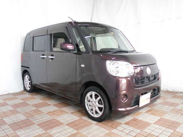 ☆　★　☆　★　　　納　得　の　内　外　装　仕　上　げ　済　み　車　　　☆　★　☆　★トラストでは外装の修理はもちろん、内装汚れやシートシミの除去、フロアマットの洗浄等行ってから販売しております！