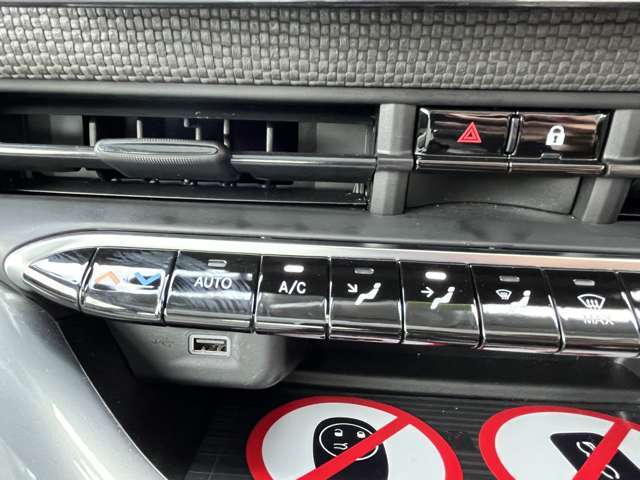 車検、鈑金、ドライブレコーダーの取り付けも承っております！お気軽にご相談ください！
