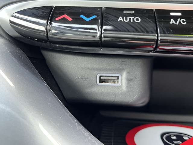 将来的な不具合等のトラブルを避ける為、修復歴・事故歴のある車は展示しておりません＾＾