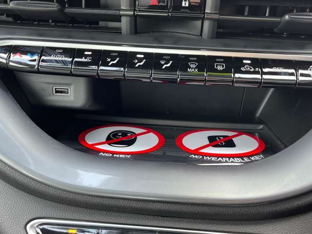 高年式のお車を取り扱っておりますので、メーカー保証期間内の車両が多数ございます！メーカー保証が切れている車両も、別途保証をご案内いたしますので、ご相談ください。