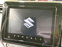 【メーカー純正9型ナビ】インテリアに溶け込むスタイリッシュな「専用設計」メーカーナビを装備♪視認性や操作性など基本性能にも優れ、より上質なカーライフをお楽しみいただけます。