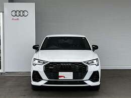 中古車の購入に関するさまざまなリスクを最小限にし、きめ細かな保証サービスで、オーナーライフをしっかりとサポートします。1台1台、お客様の期待に応え、満足していただけるのが、“Audi 認定中古車”です。