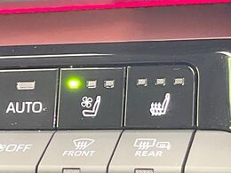 【シートベンチレーション】夏場は涼しい風でお尻や背中の熱やムレを防ぎ、冬はエアコンよりも早く温まってポカポカに！季節を問わず快適に過ごせます。