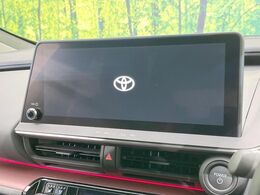 【12.3インチワイドナビ】高級感とインパクトのある大型ワイドナビを装備。各種オーディオ操作はもちろん、横長ワイド画面でのマップ2分割表示など、利便性も高いナビです♪