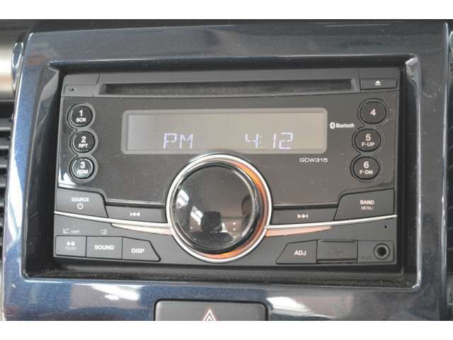 ♪FM＆AMラジオ付CDプレーヤーが装備です♪