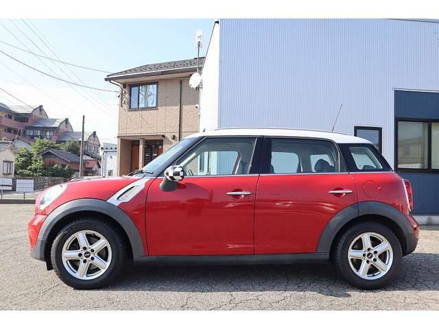 綺麗なMINI入庫！！　店舗直通076-220-6714までお気軽にお問合せ下さい♪