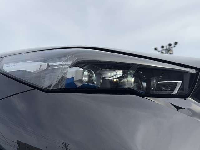 BMW正規認定中古車はもちろん、全国各地のBMW正規ディーラーにて点検修理・保証対応が可能！遠方のお客様やご転勤の多い方にも、安心してお乗り頂けます。