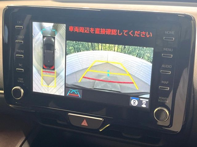【パノラミックビューモニター】専用のカメラにより、上から見下ろしたような視点で360度クルマの周囲を確認することができます☆死角部分も確認しやすく、狭い場所での切り返しや駐車もスムーズに行えます。