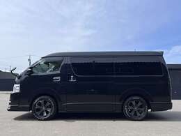 ☆寒冷地仕様　☆パワースライドドア　☆ファイバーLEDテールライト　☆グッドイヤー　イーグルナスカー　ホワイトレタータイヤ　☆リアガラスフィルム施工済　☆マフラーカッター　☆ドアバイザー　AC100V