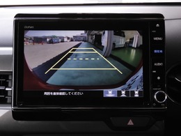 リバース連動リアカメラ付で車庫入れも安心。雨の日や夜間もストレスなく運転していただけます。