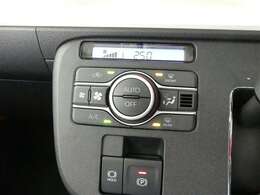 オートエアコン装備です。オートで空調を行ってくれるので車内は、とっても快適！だからドライブもさらに楽しい！