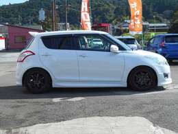 お問い合わせの車輌はダイハツホットステーション戸次店に展示しています。ご問い合わせは：TEL097-597-6699：までお気軽にご連絡下さい♪