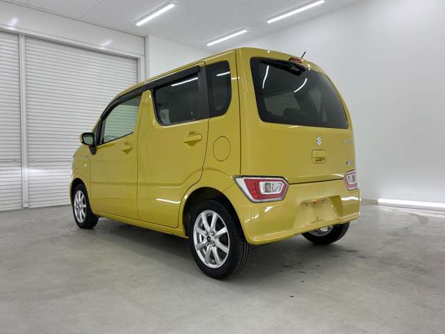 お車でお越しの際は、南側から店舗駐車場にお入りいただけます♪