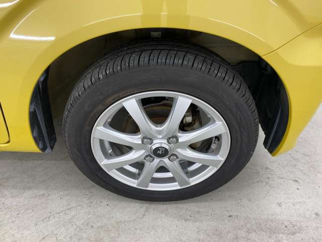 ピカピカのホイールがよりあなたの愛車を輝かせます。