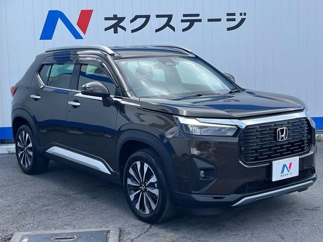 大好評のボディコーティング「弾スプラッシュコート」もご納車までに施工可能。通常のガラスコートと異なる、耐久年数6年の無機質ガラスコーティングが、ボディをキレイな状態に保ってくれます。