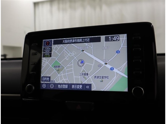 スマホをクルマとつなぐだけで、おなじみのアプリをディスプレイオーディオ上で気軽に使えるようになります。スマホと同じ感覚の画面タッチ操作はもちろん、ハンズフリー通話や各種機能を音声操作出来ます(^^)/
