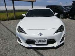 HKSスーパーチャージャー・LSD・強化クラッチ・後付エアコン・TRD3連メーターキット・Defiブースト計・HKS車高調・VALINO18インチAW・タワーバー・ヘッドライトインナーブラック