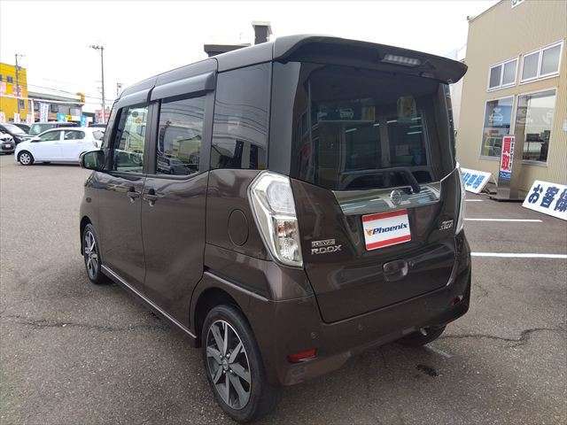 SDナビ☆Bluetooth☆フルセグ☆アラウンドビューモニタ☆ドライブレコーダー☆エマージェンシーブレーキ☆車線逸脱警報☆LEDヘッドライト☆フォグランプ☆ハイビームアシスト☆インテリキー☆試乗OK