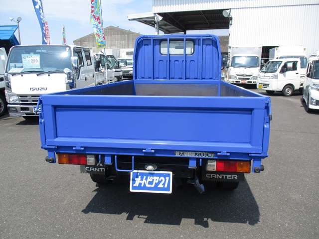 バン・トラック・商用車・九州管内にて豊富な在庫にて展示中都城インターチェンジより5分・ぜひお立ち寄りください！！オートピア21・バントラックセンター！！