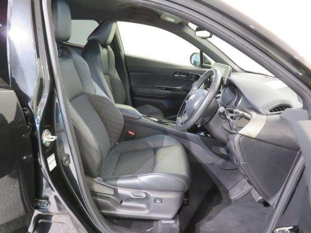 【運転席・助手席】です！実際お座りいただくのが分かりやすいと思いますので、ぜひお気軽にご来店ください♪状態もいいですよ☆