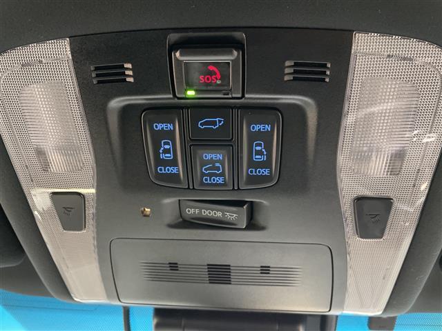 【後部座席操作部】後部座席を快適に過ごしていただくための便利な装備が付いています！