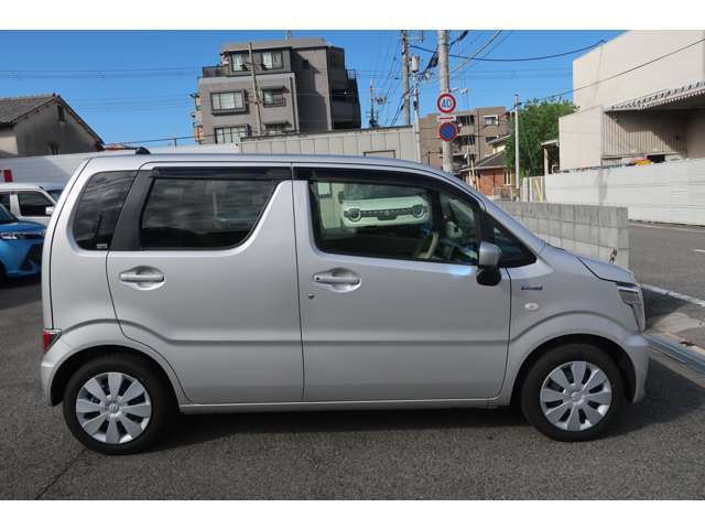 せっかくお問合せを頂いたのにほんの少しの差で売約になってしまうことが度々ございます。良い中古車選びはご縁とタイミングです。ご検討の際は速ご連絡くださいませ。