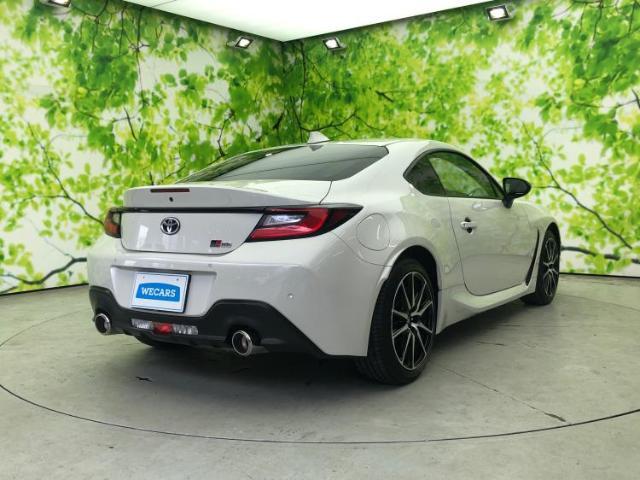 全国に店舗を展開しているのでどこでもお取り寄せが可能です！この車が気になるけど遠方だから・・・と諦める必要はありません！※別途陸送費が必要です。