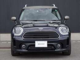 【MINI NEXT 認定中古車】安心の保証プログラムや延長保証など、MINI NEXT車両をご購入いただいたオーナーの皆様に、より快適なMINIライフを楽しんでいただくためのユニークなサービスをご用意しております。