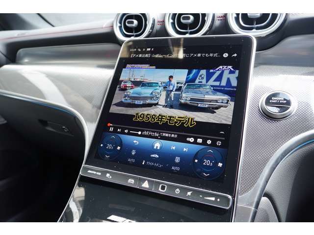 大画面の11.9インチ縦型メインモニターを完備しております！　ナビゲーションは、もちろんの事、TVや音楽、ネット環境があれば、動画なども視聴が可能です！
