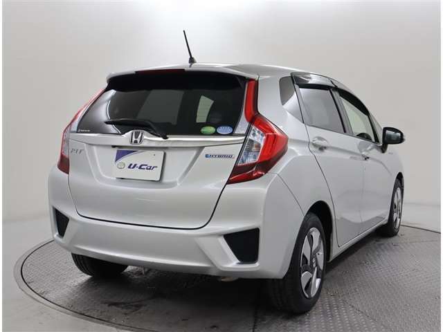 1台限りのお車です。当店では「予約」や「取り置き」を行なっておらず、ご契約の方優先にお車をお渡ししております。また店舗未到着や急な在庫移動もありますので、お電話にて店舗への在庫確認をお願い致します！