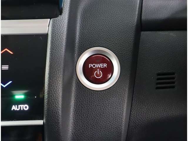 プッシュスタートスイッチでらくらくスタート！鍵もスマートキーでらくらく開閉です！安全装備も充実です！！