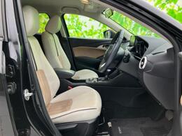 「この車の写真をもっと見たい」「状態が気になる」「この装備はついている？」どんな小さな疑問でもお気軽にお問い合わせください！