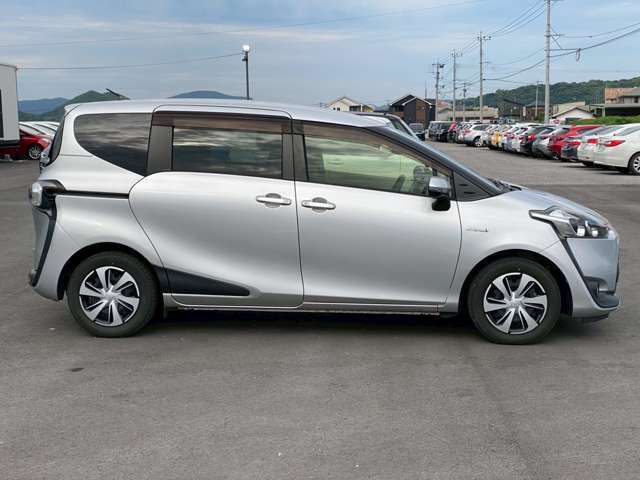 ★自宅から簡単に車に関する相談ができるサービスとして、オンライン購入相談＆商談を実施中です！お客様のご希望に合わせて、ご希望の日時などをお選びいただけます。先ずはメールもしくはお電話にてお問合せ下さい