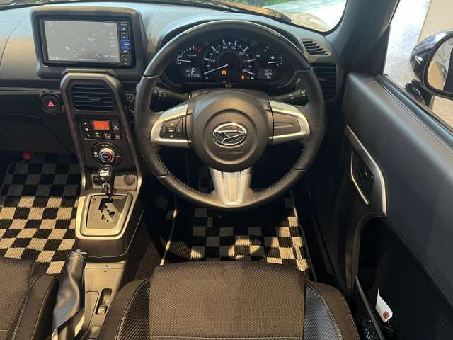 【運転席まわり】