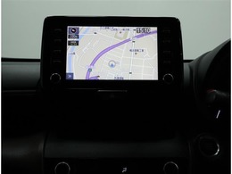 ディスプレイオーディオ8インチ装備！インパネ中央部のディスプレイに、オーディオ機能とスマホ連携機能を搭載！