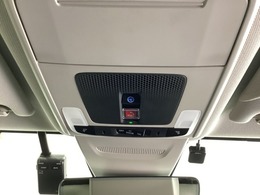 Honda CONNECT搭載車です。「Honda Total Care プレミアム」に加入頂くと、「緊急サポートセンター」や「Honda ALSOK駆けつけサービス」などのサービスが受けられます。