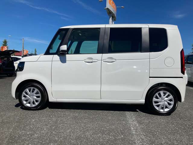 お車入庫時に洗車しておりますが、納車前には更にしっかりと清掃させていただきます。