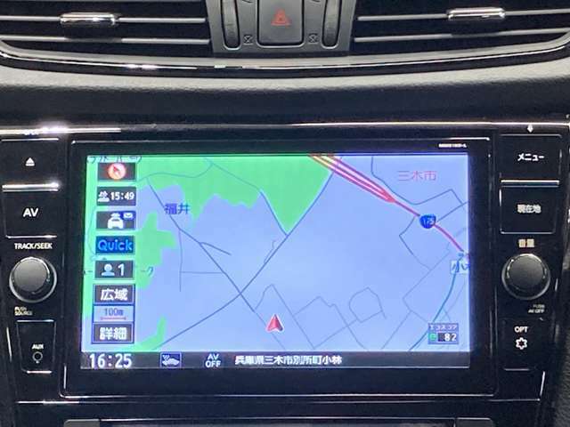 日産純正9インチ大画面ナビです。クリアな画質を楽しんでいただけるフルセグ地デジTVなどほどの機能が満載です。