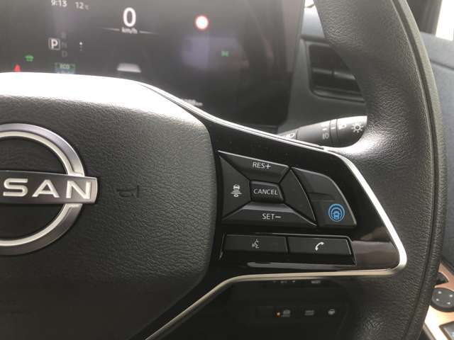 ◆プロパイロット◆単調な“渋滞走行”と長時間の“巡航走行”など、高速道路で負担を感じるシーンで、アクセル、ブレーキ、ステアリング操作をクルマがサポート！