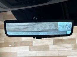 【デジタルインナーミラー】を搭載しております。ミラーにより後方確認ができますので、駐車の際などに役立ちます。