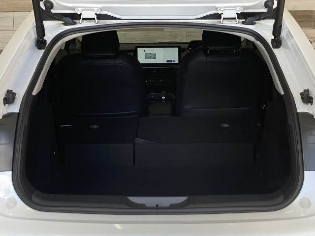 ラゲッジルームは日常・レジャーに活躍する事間違いなし。